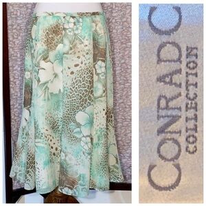 Conrad C Collection floral A-lined skirt.